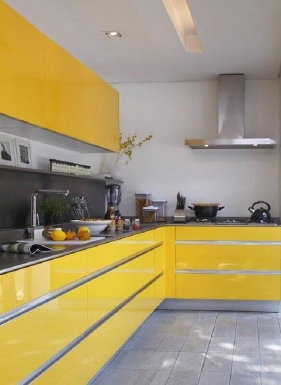 mẫy decor tủ nhà bếp màu xám và màu vàng đẹp 